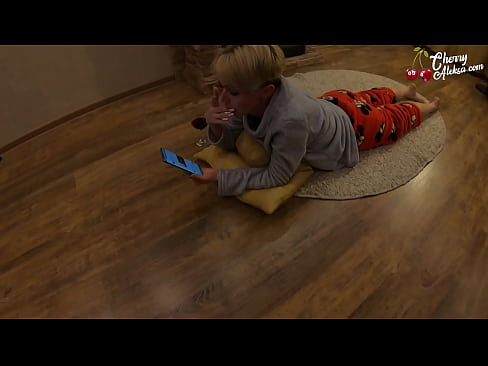 ❤️ Una bionda pazza succhia un cazzo enorme succhia e salta sopra - sessu anale ❤ Video sessu à co.assistirhentai.ru ❌️❤